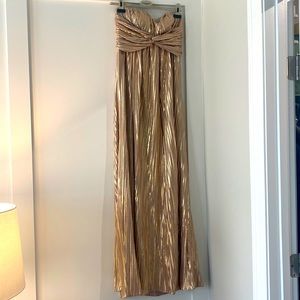Jessica Simpson strapless Lamé fan pleat maxi dress | champagne gold | 8